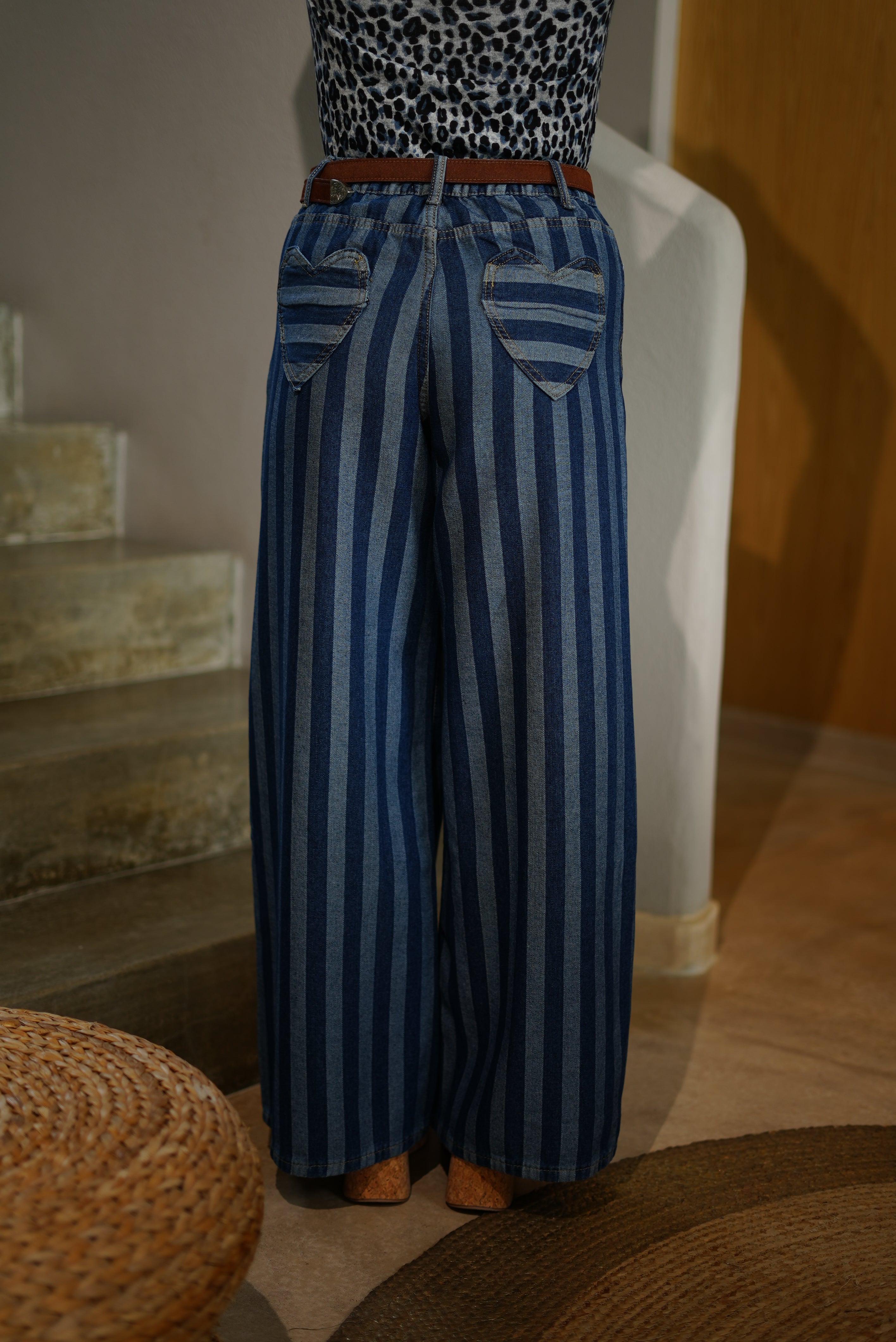 PANTALON RAYAS BOLSILLOS CORAZON