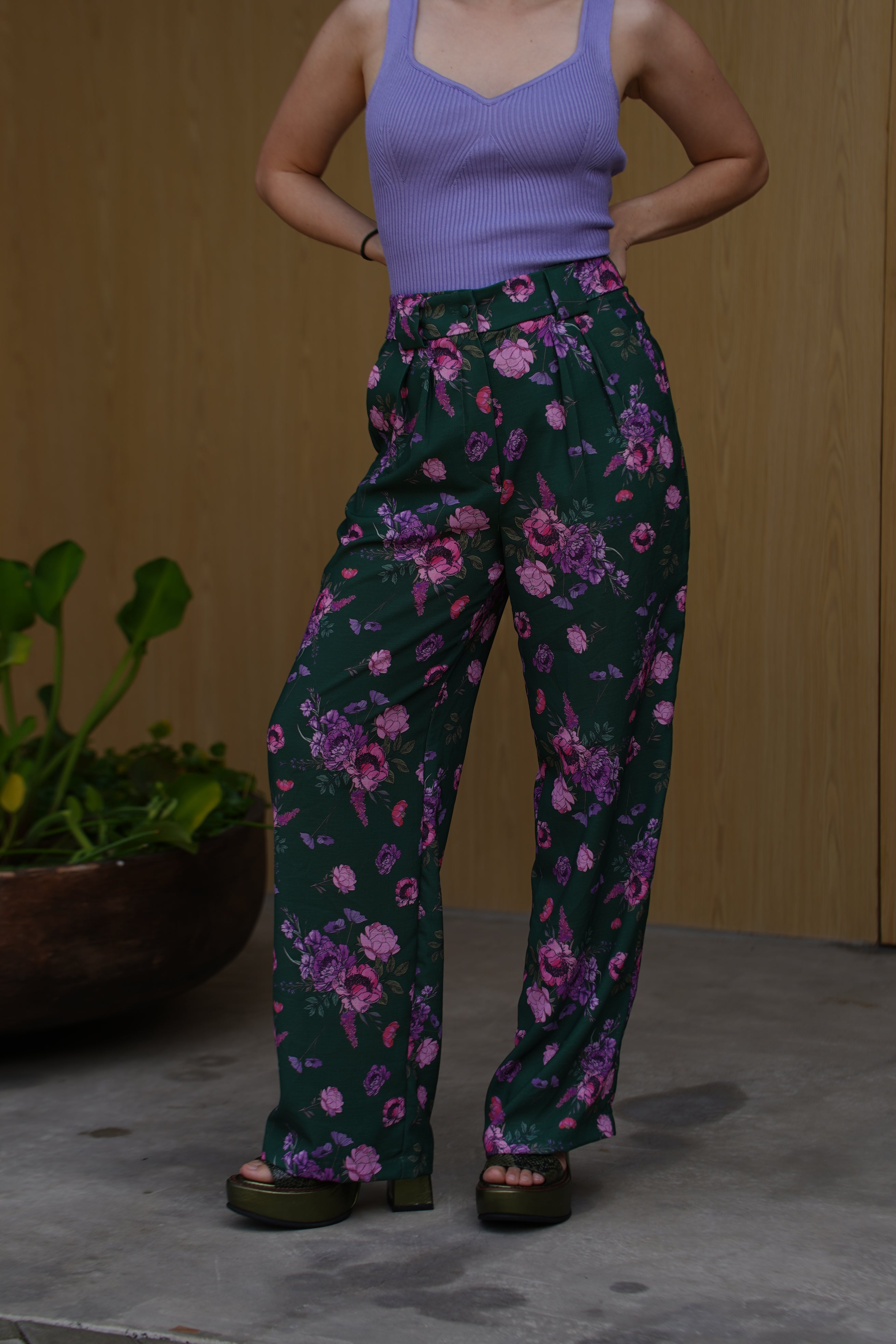 PANTALON LINO VERDE FLORES