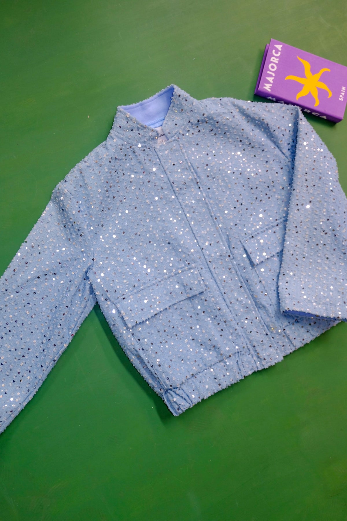 CHAQUETA JEAN LENTEJUELAS