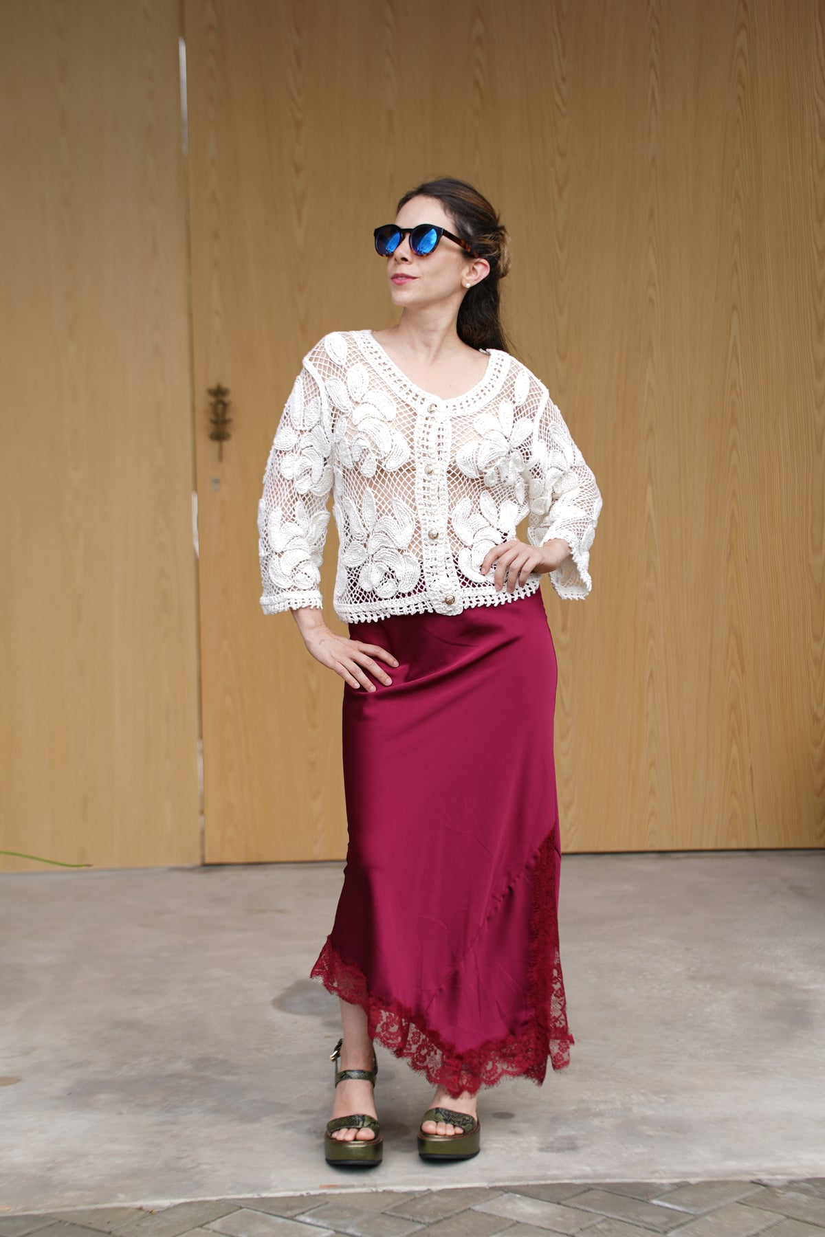 FALDA SATEN DENTELLE