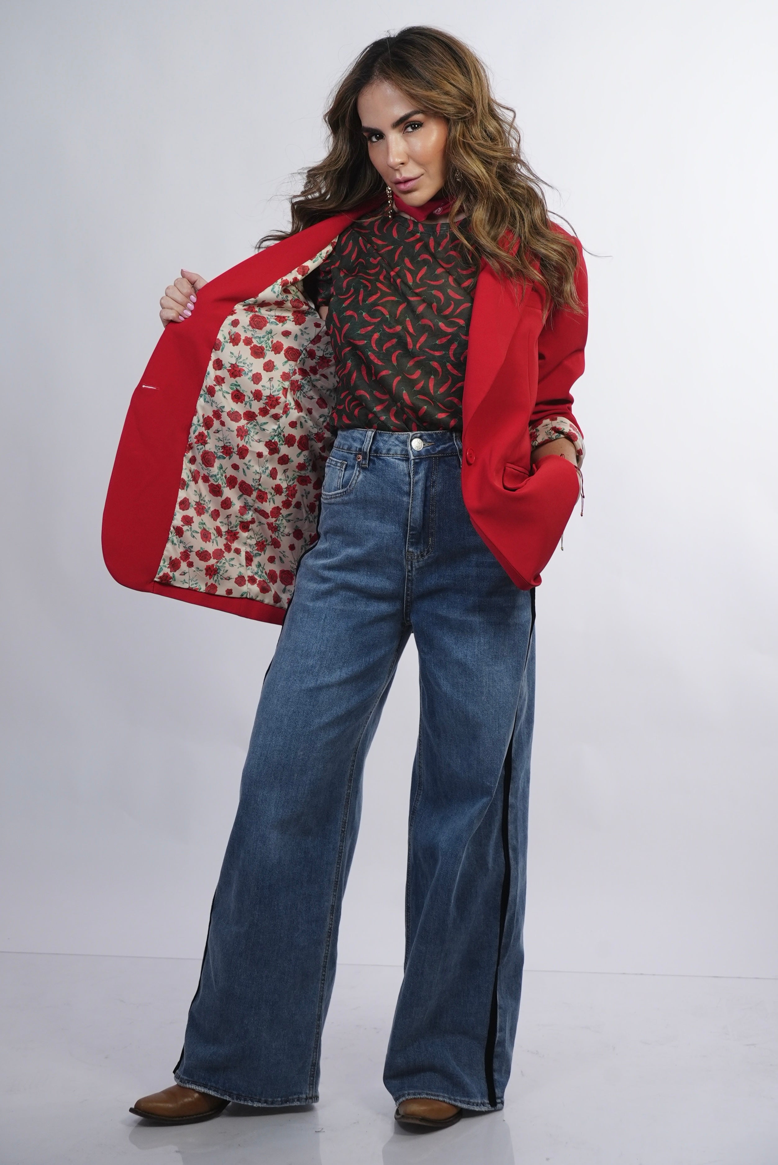 CHAQUETA RED ROSES