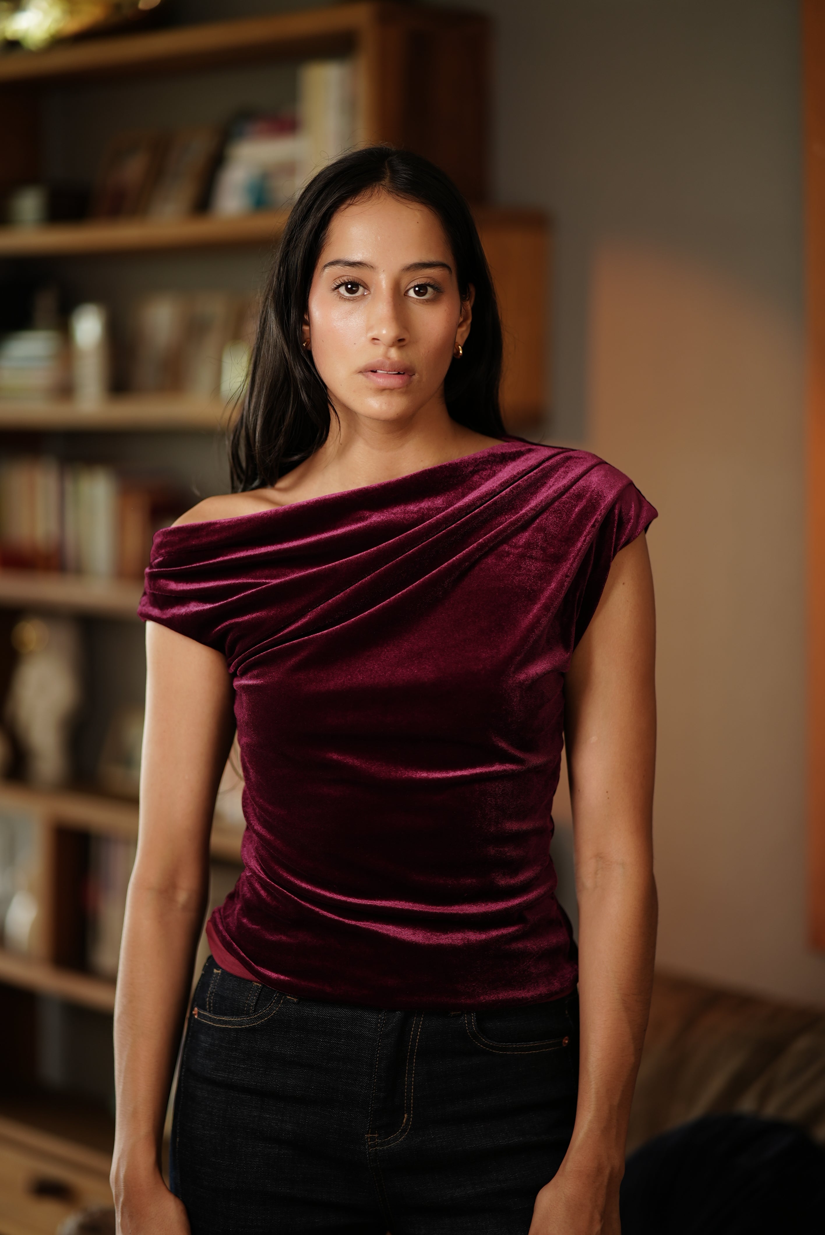 OFF SHOULDER VELVET