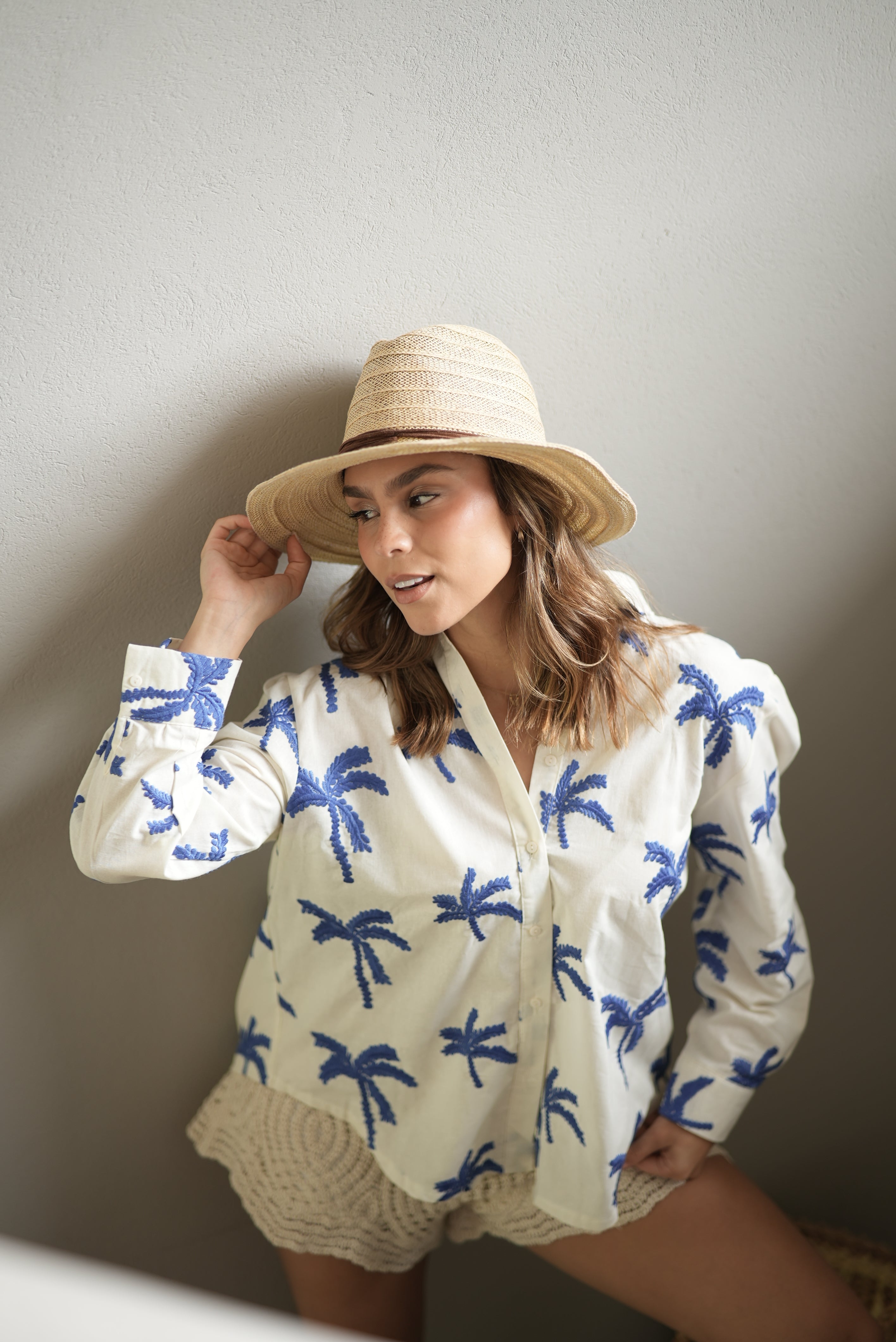 CAMISA BORDADO PALMERAS