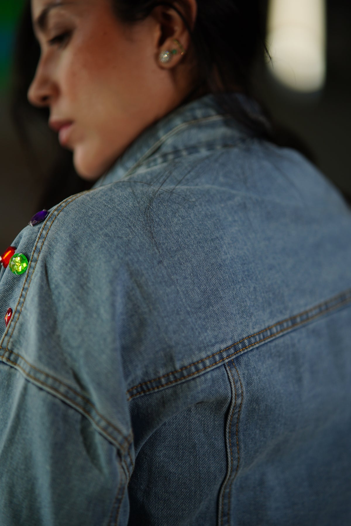 CHAQUETA JEAN APLIQUES