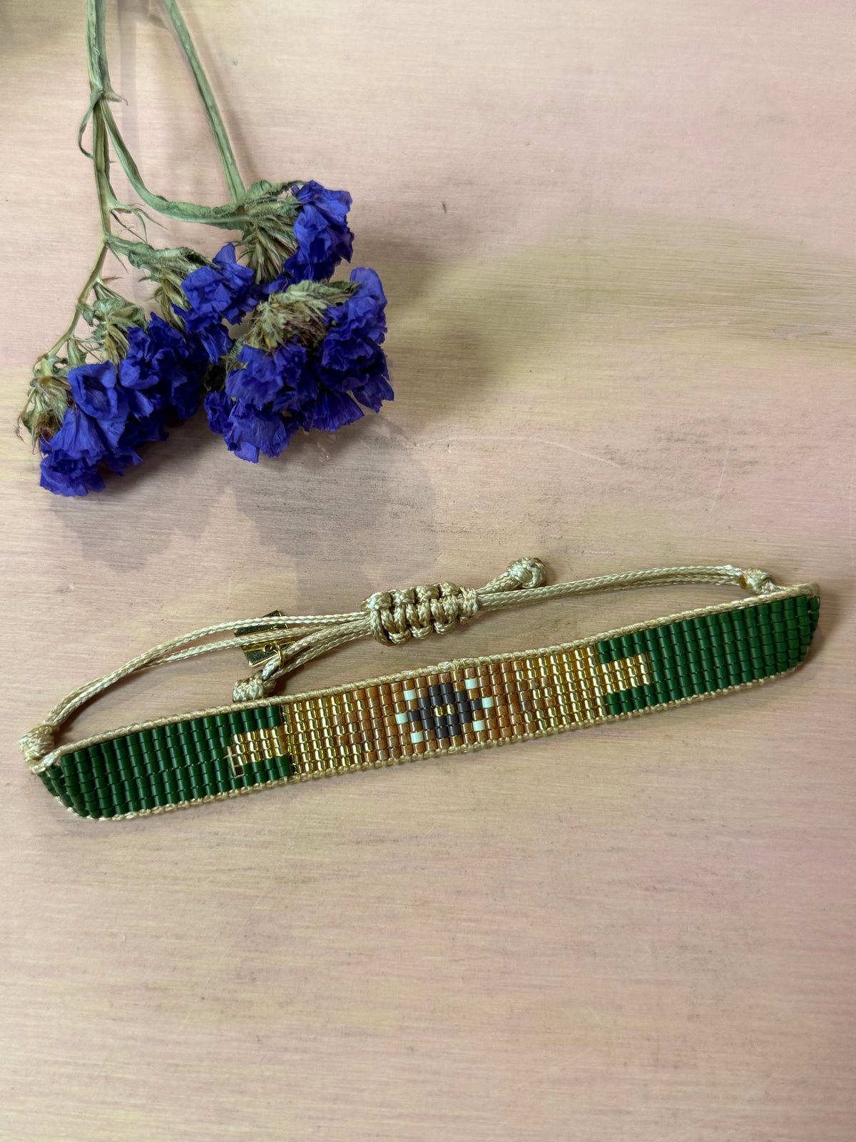 PULSERA TEJIDA MEDIANA