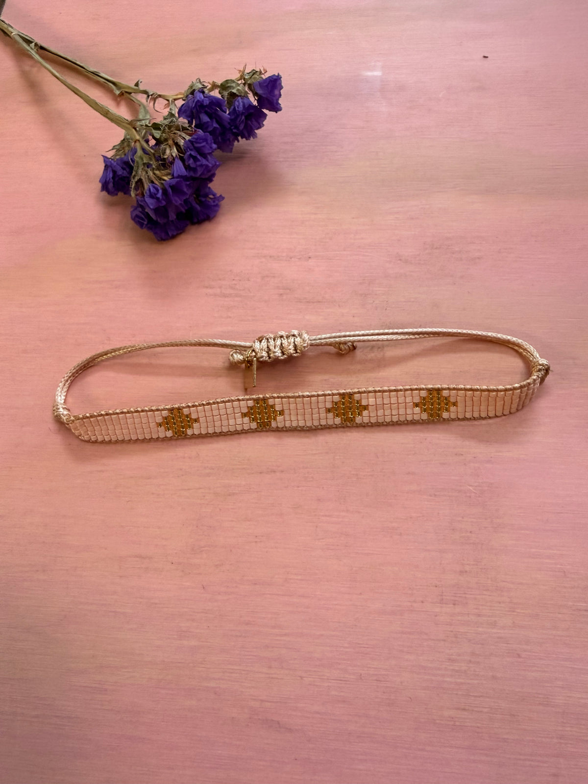 PULSERA TEJIDA MEDIANA