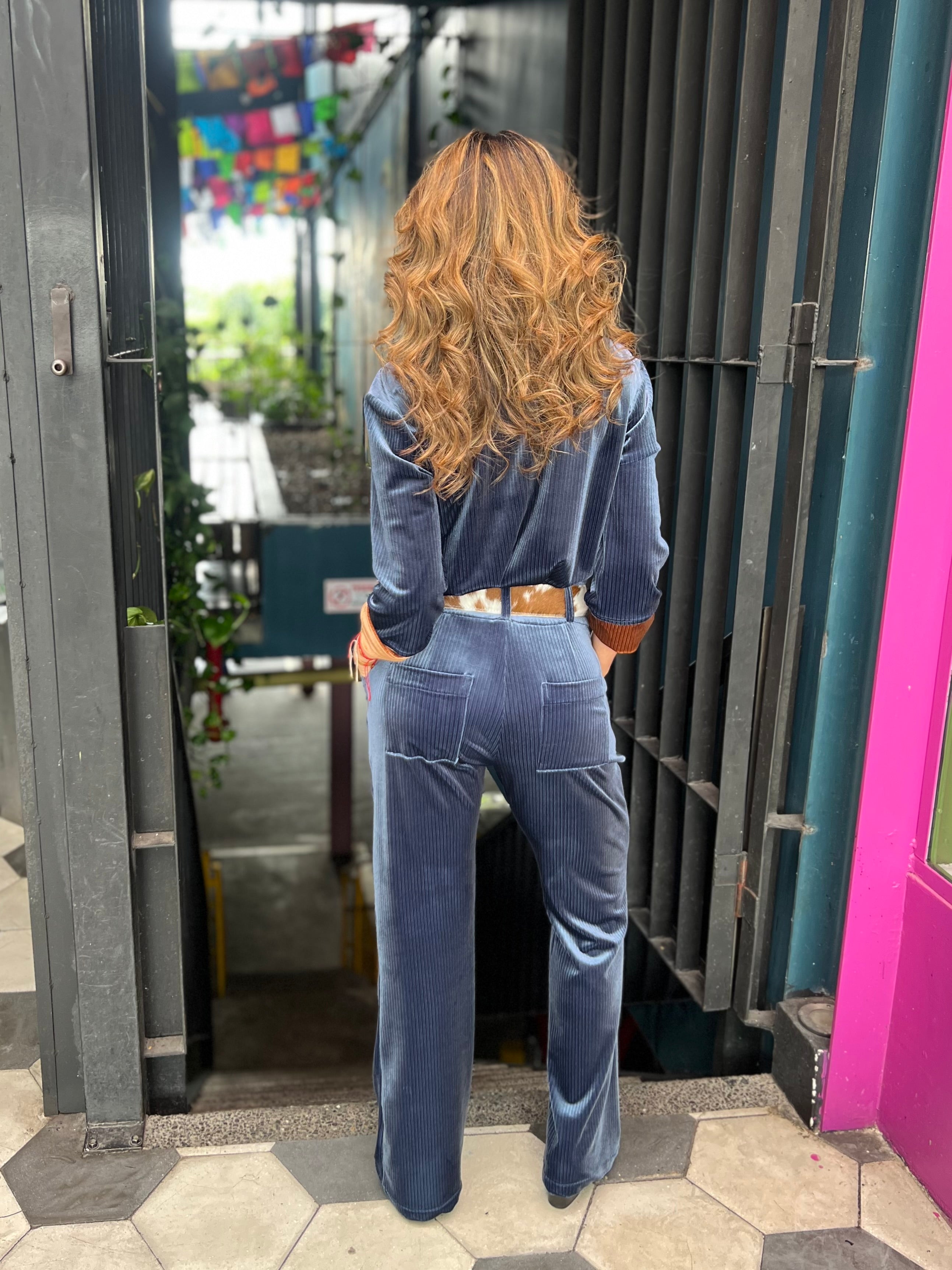 ENTERIZO VELVET AZUL / CHOCOLATE