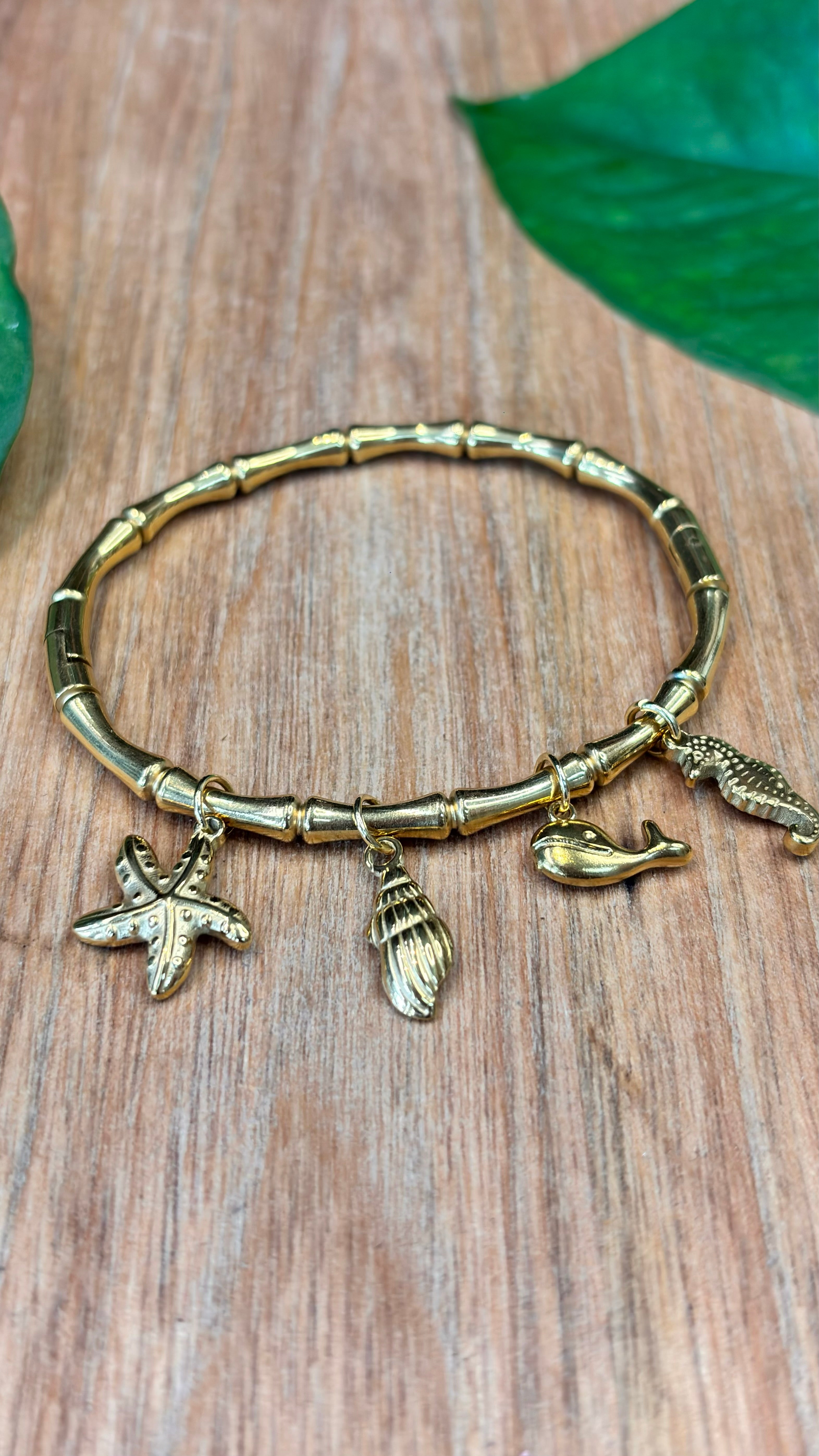 BRAZALETES DORADOS