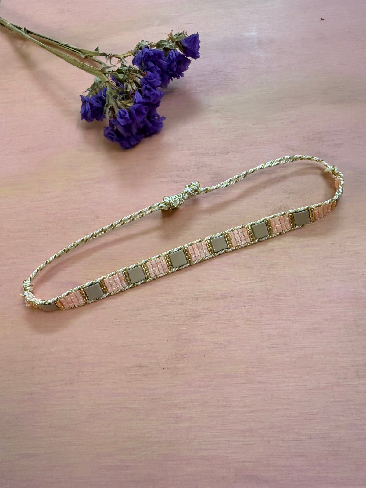 PULSERA TEJIDA MEDIANA