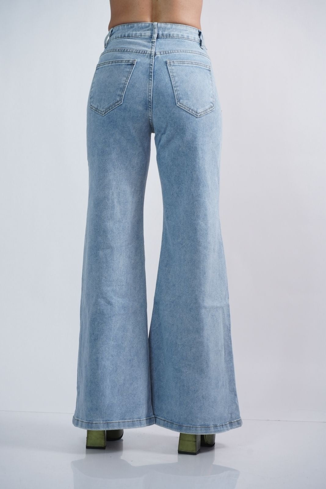 JEAN DEAR BOTA CAMPANA