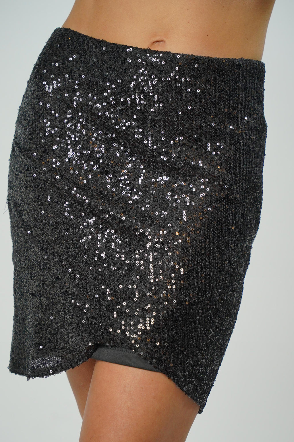 SKIRT BLACK