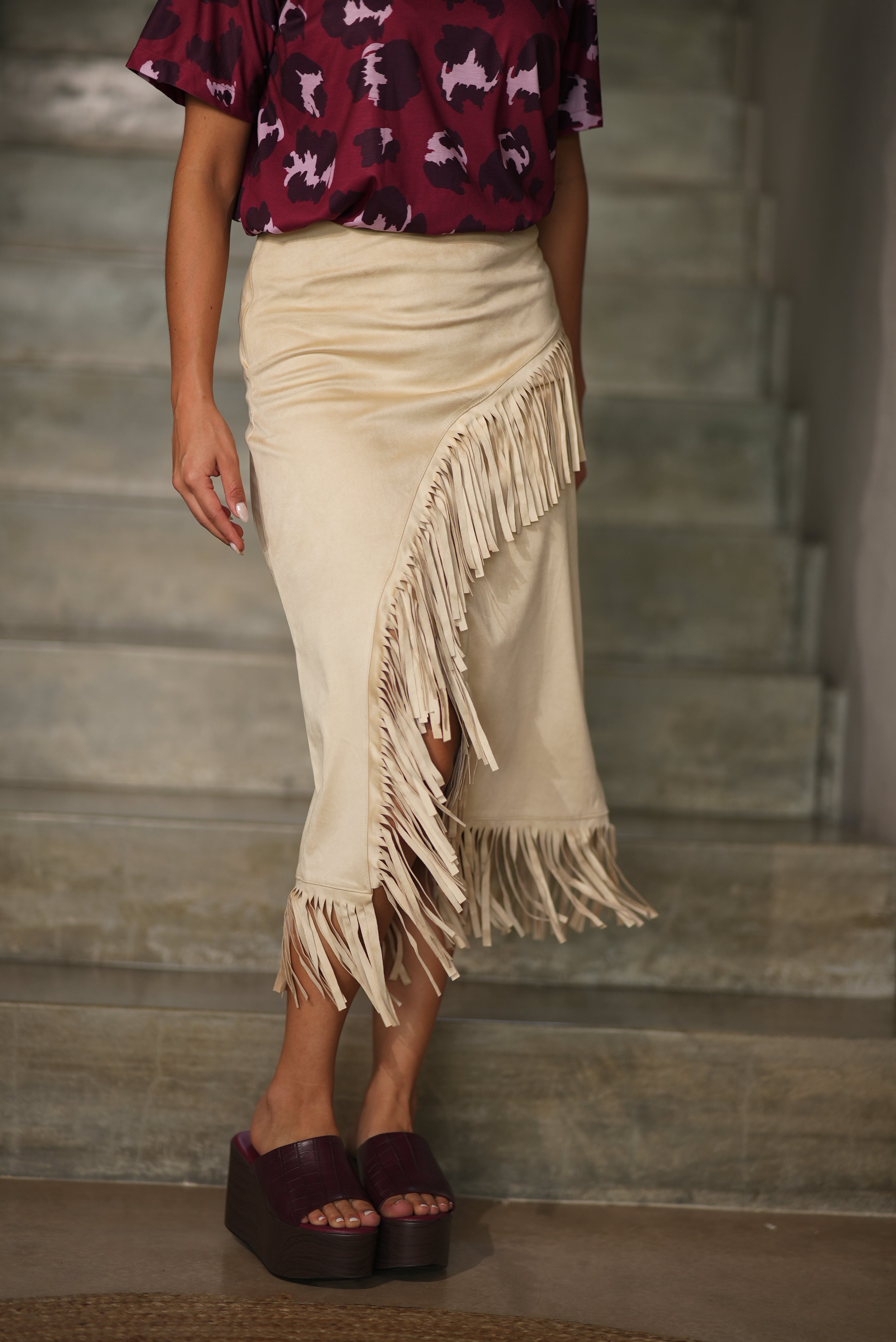 FALDA SUEDE FLECOS