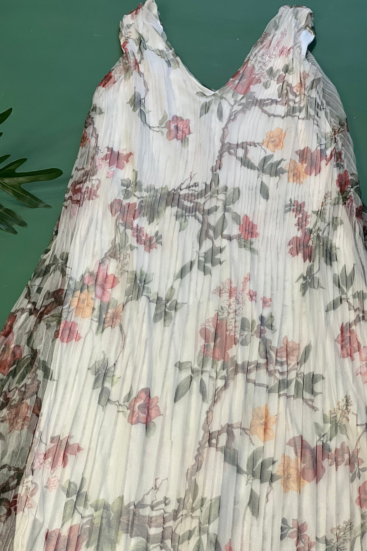 VESTIDO TUL CON FLORES