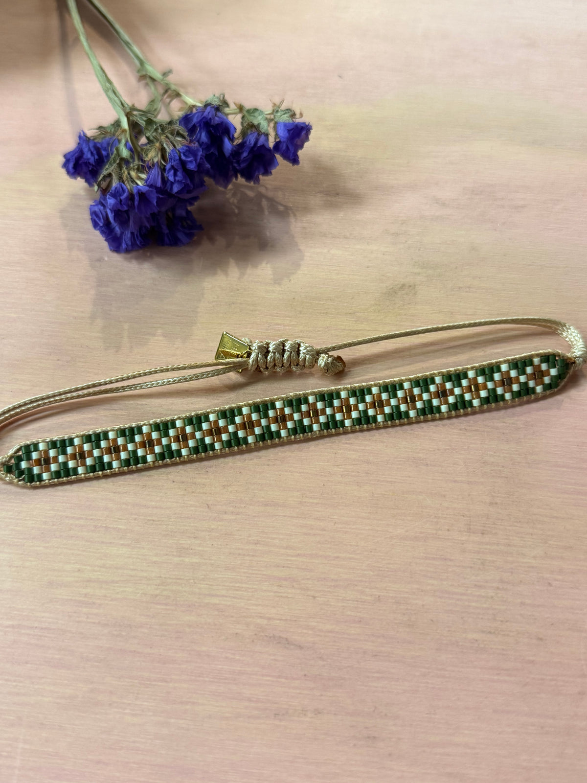 PULSERA TEJIDA MEDIANA